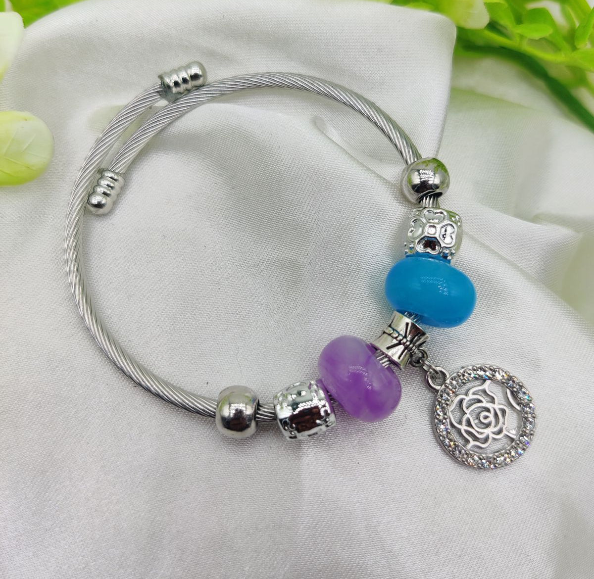 1 Piece Intelligent Elegant Pandora Charm Bracelet with Yellow Beads and Adorable Charms